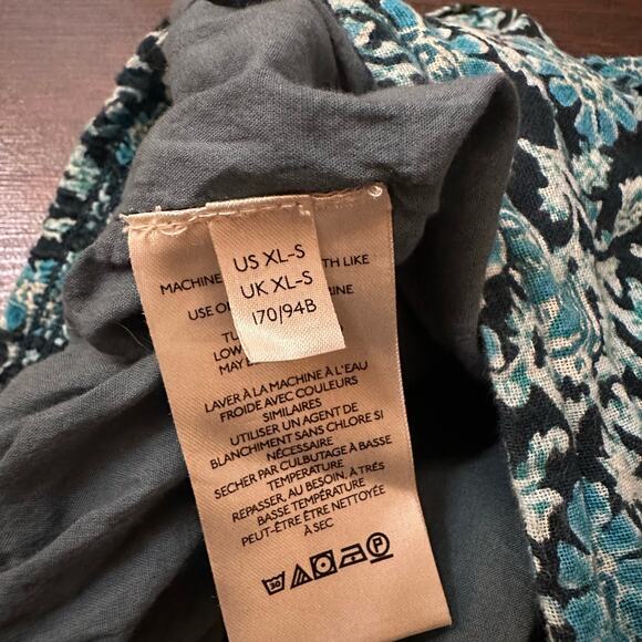 Free People blue floral shorts size XL - Picture 6 of 10